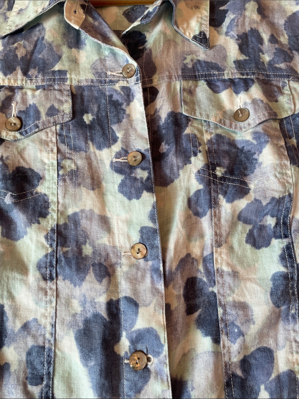 Ruby Rd. Woman Blue Floral Linen Button-Down Shirt - Picture 11 of 12